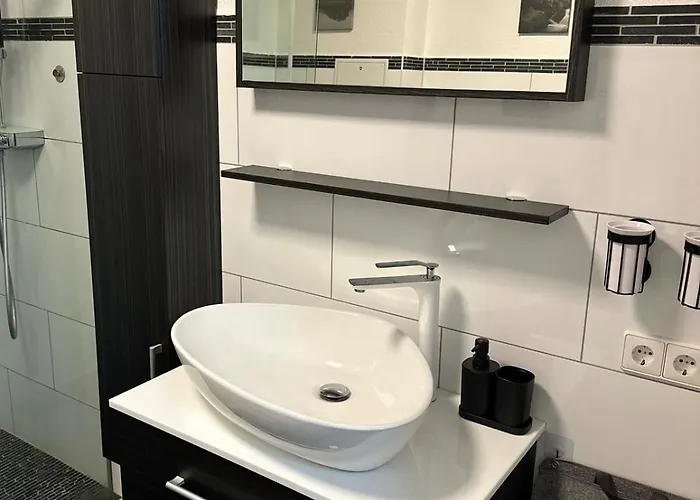 C&v 3 Personen 2 Wlan Smarttv Boxspringbett 公寓 凯撒斯劳滕